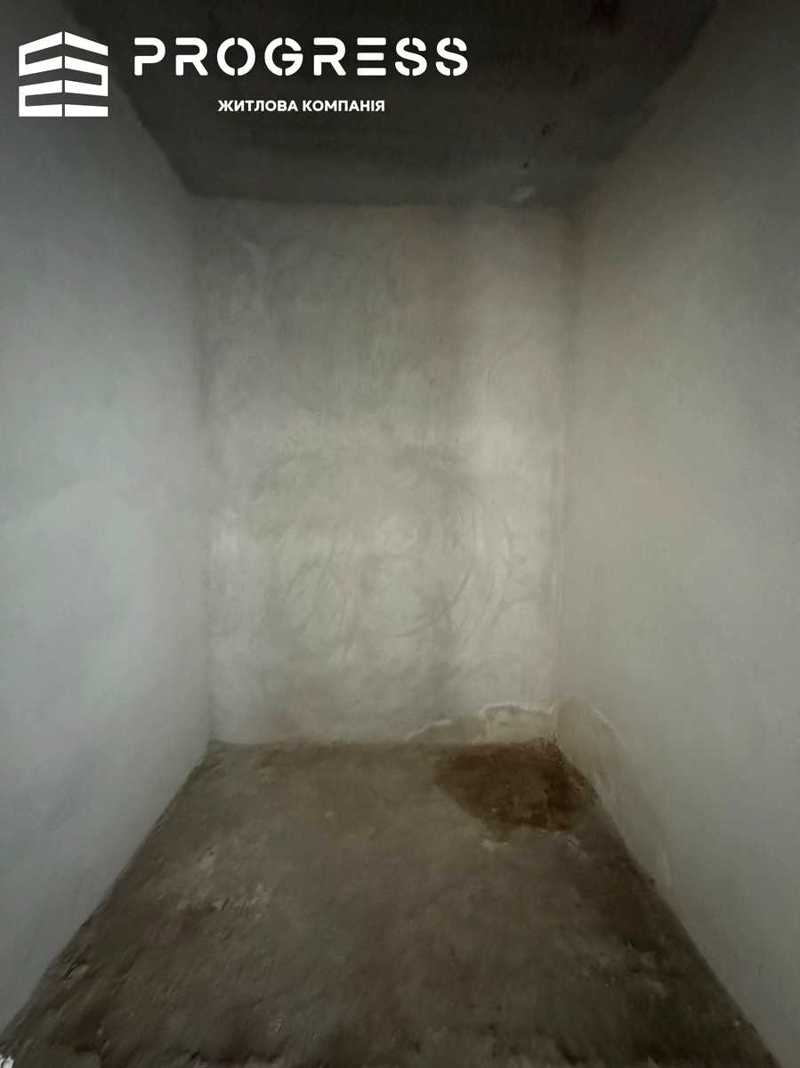 1867518045633877