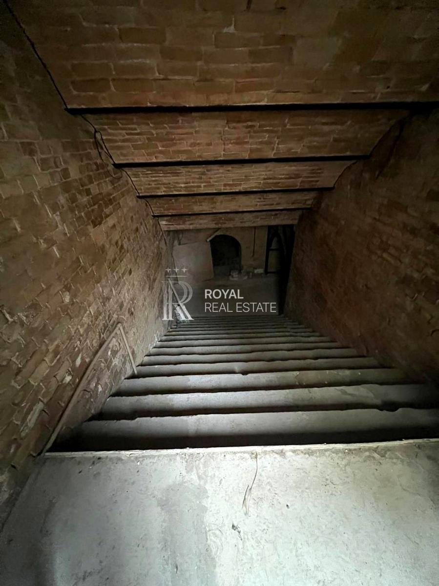 1867520681333292