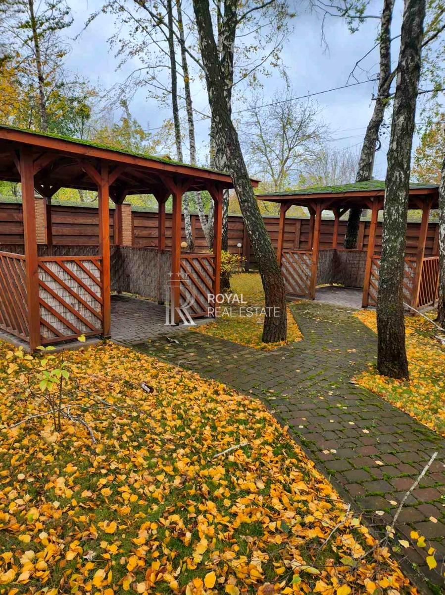 1867521230774884