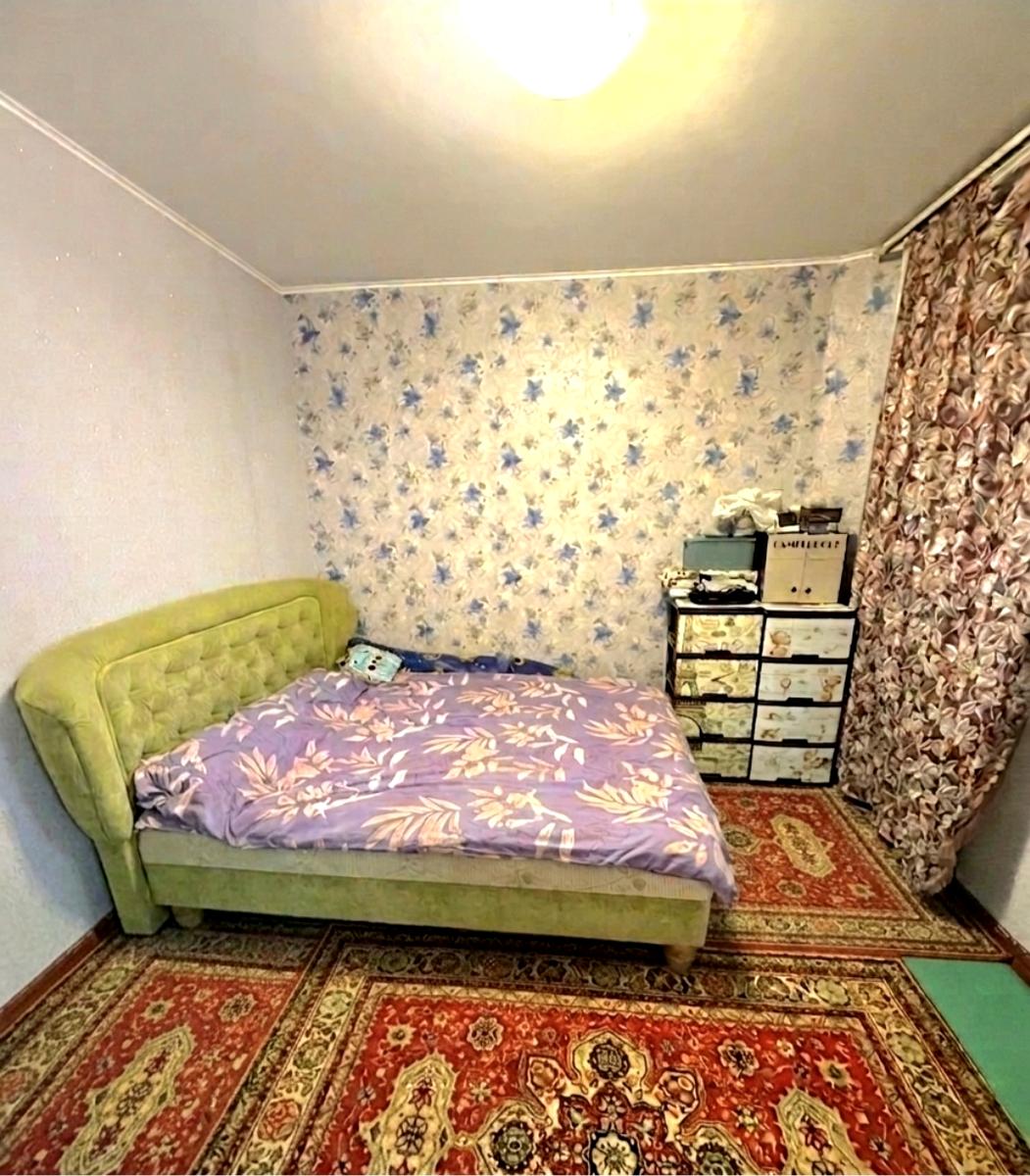 1867521473217880
