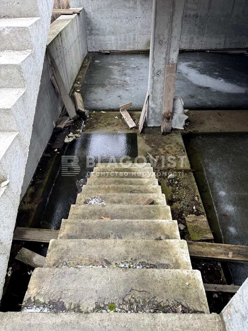 1867522215096061