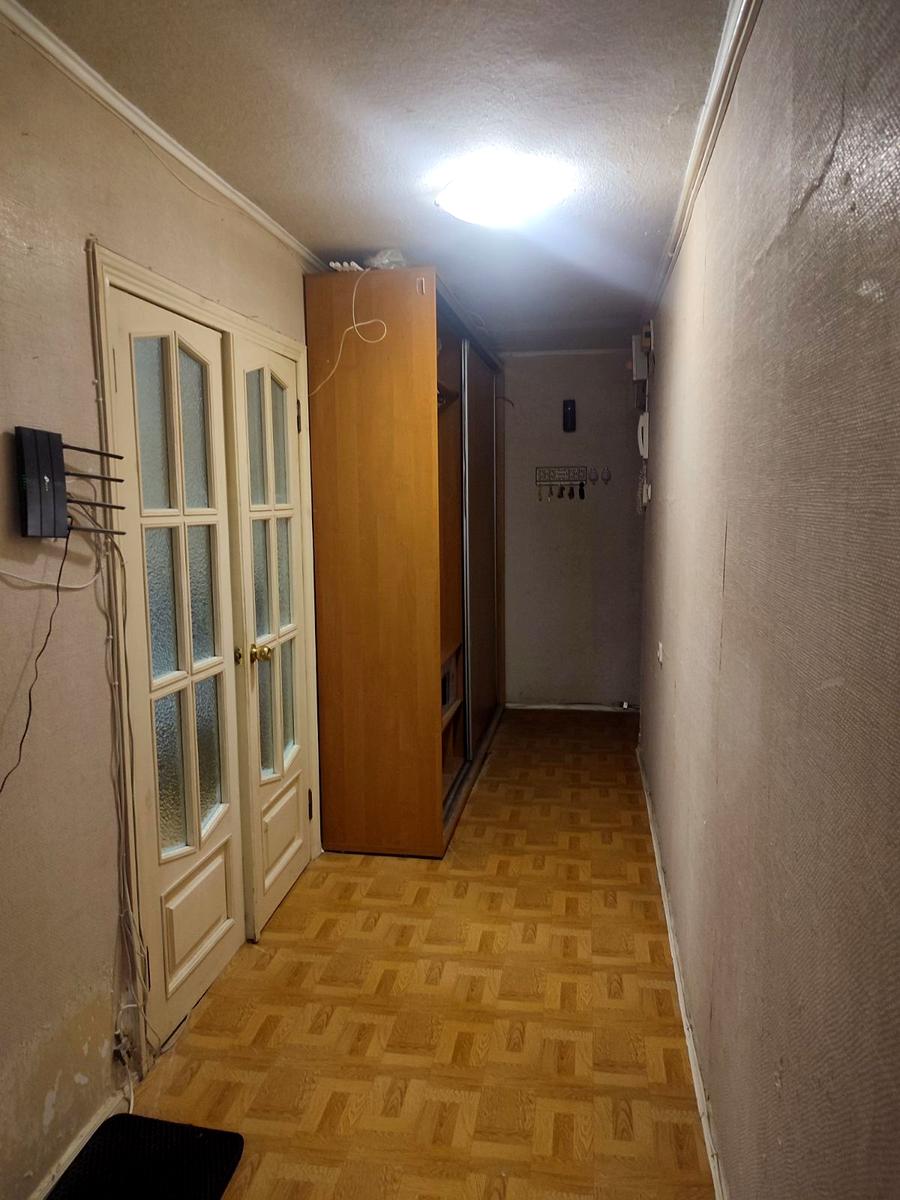 1867535973860991