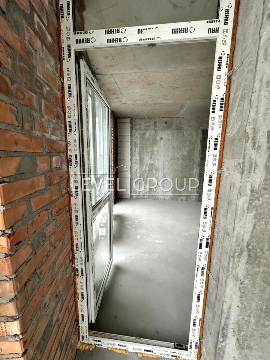 1867537425251660