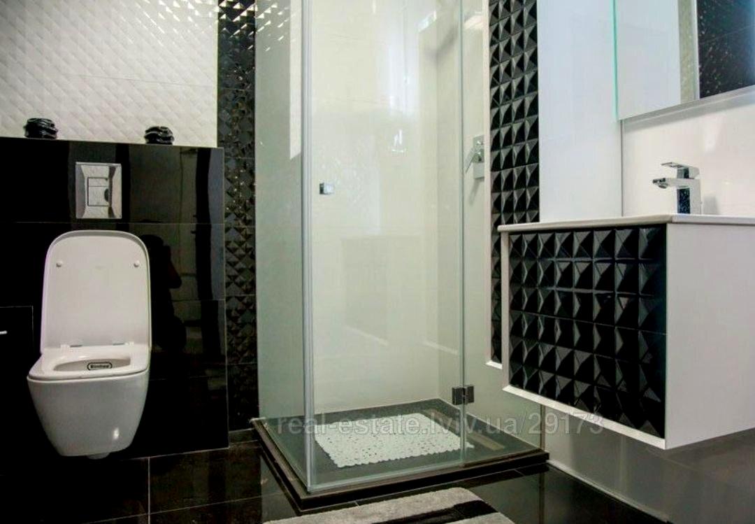 1867548648022392
