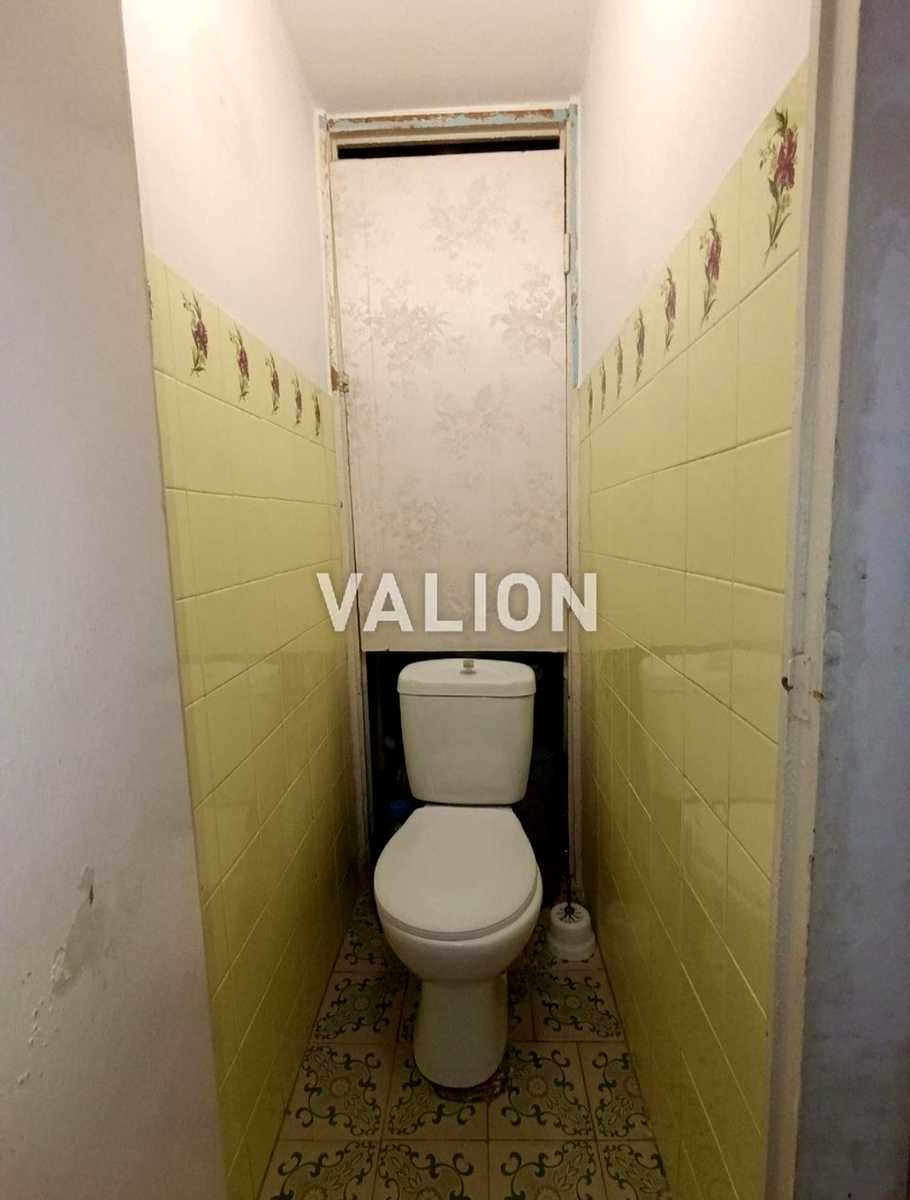 1867555616984452