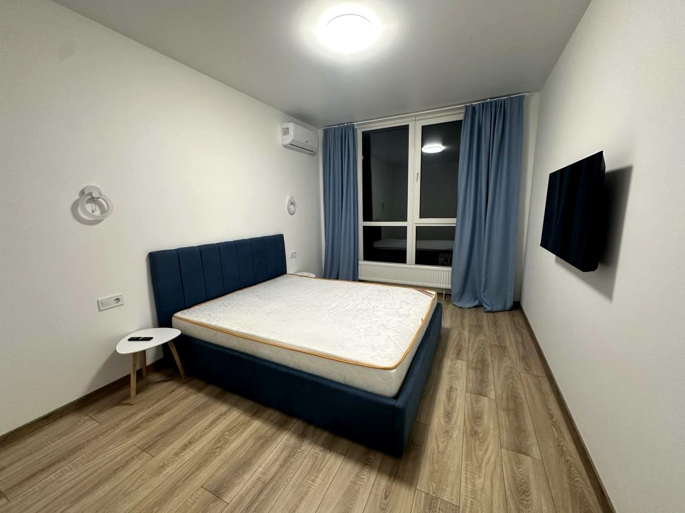 1867559492614984