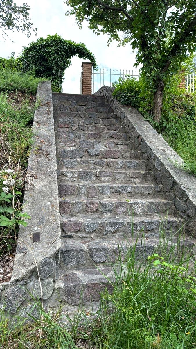 1867585015370231