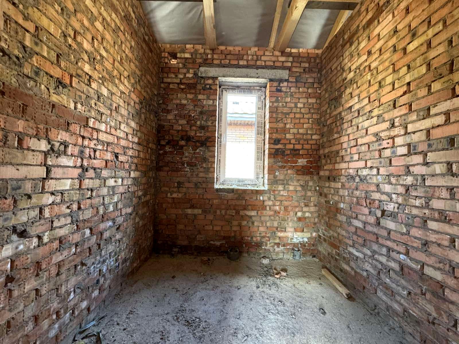 1867596872397616