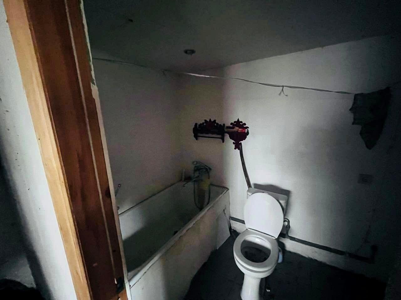 1867597128273509