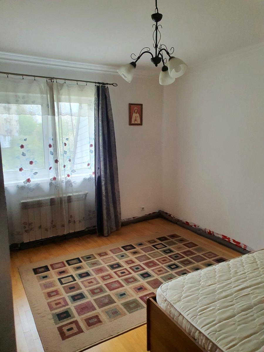 1867602778205760