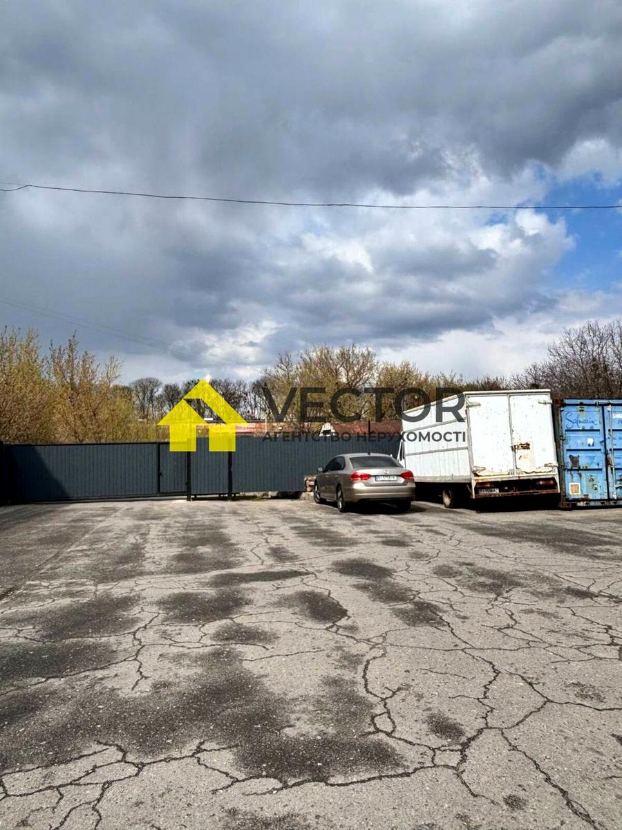 1867604767820908