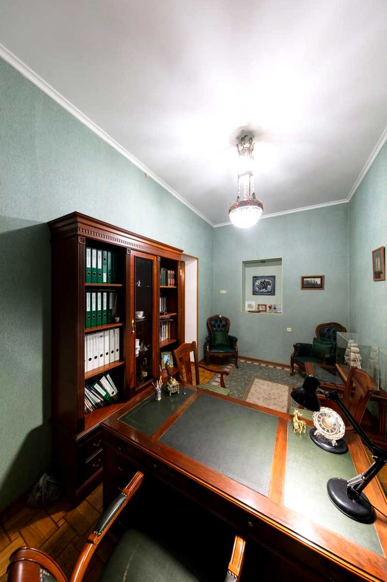 1867606296847796