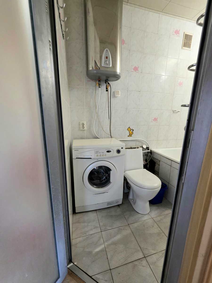 1867607900531215