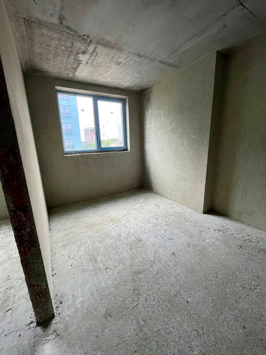 1867608436093842