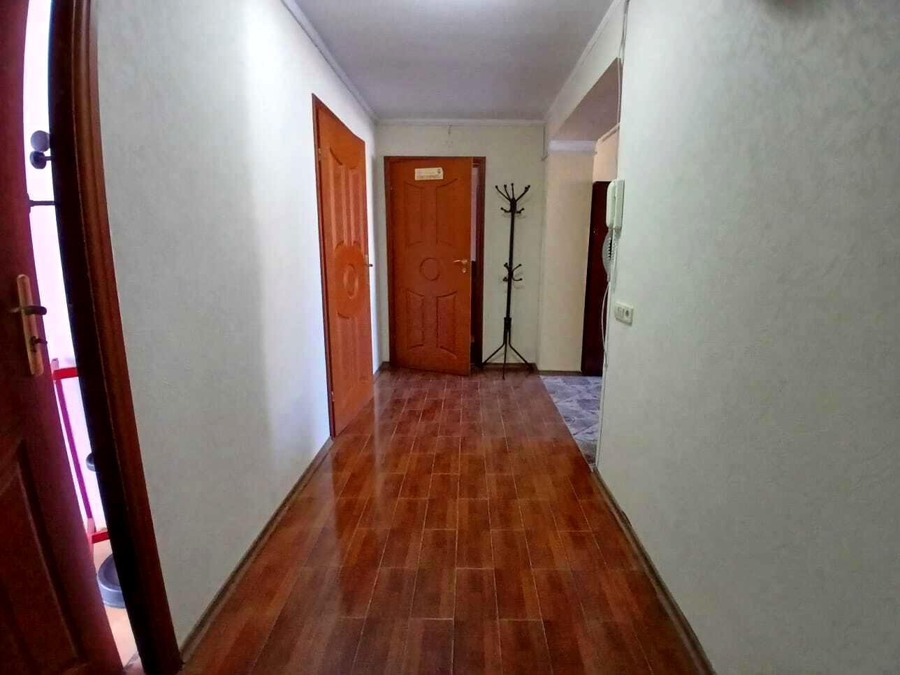 1867608609316888