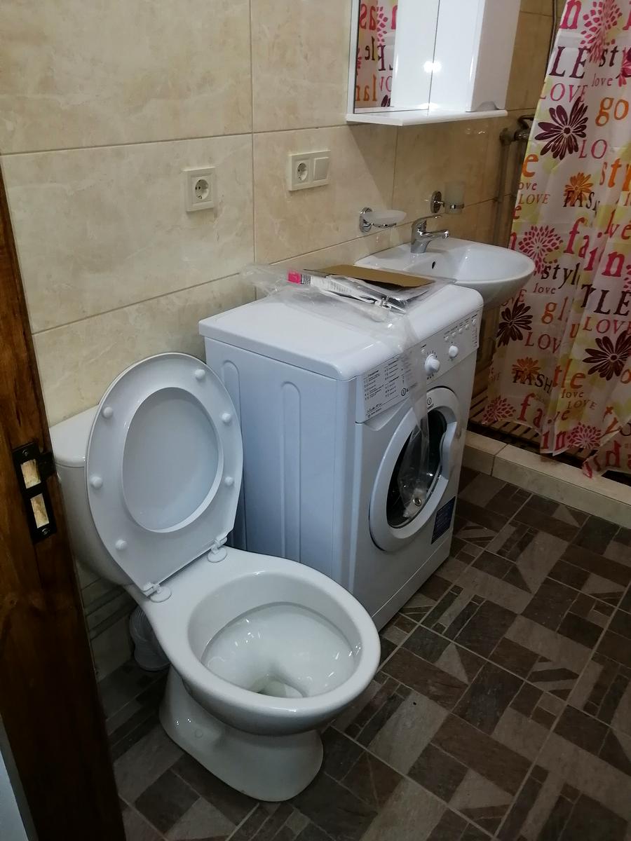 1867615387620339