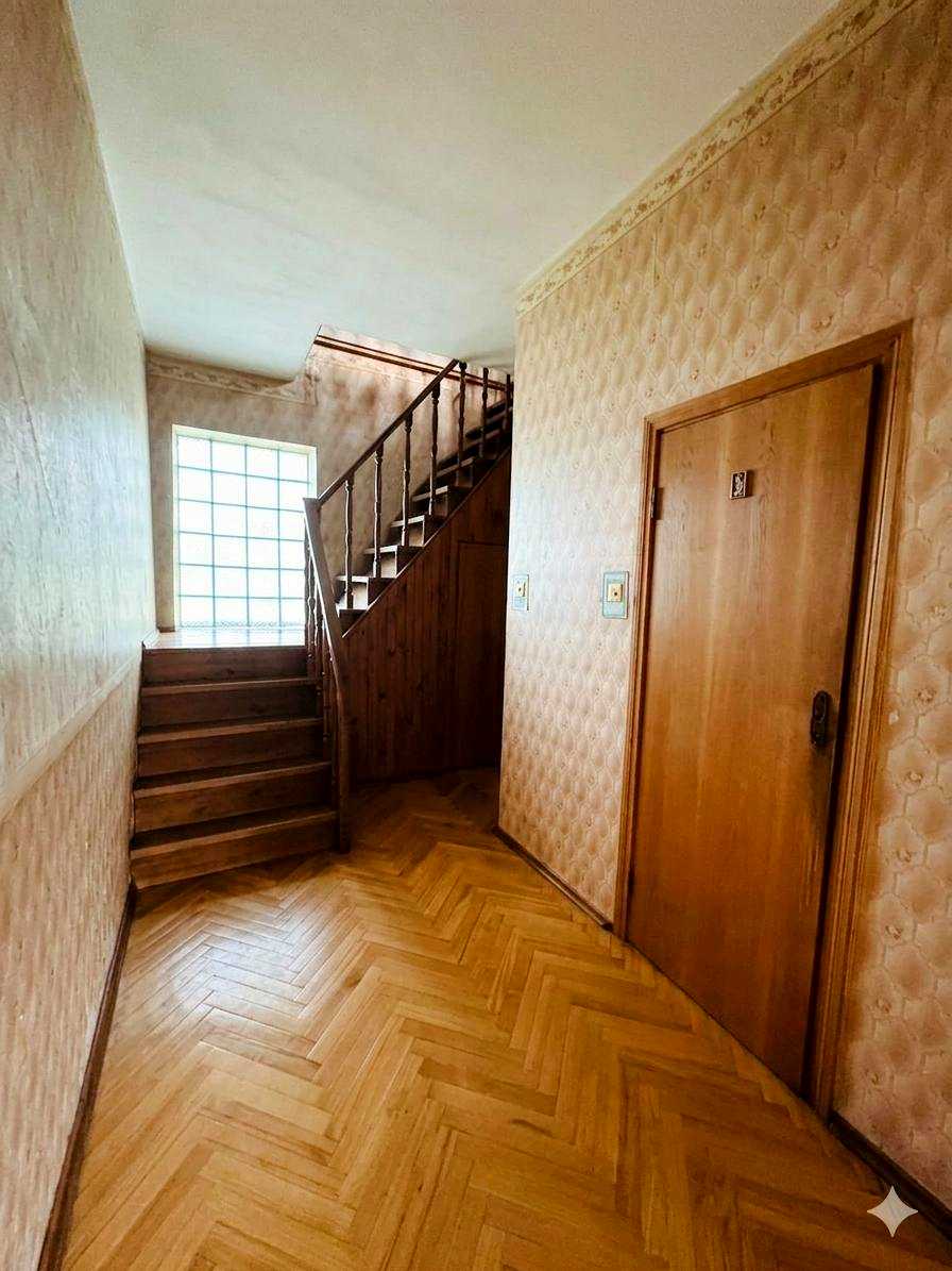 1867618744068687