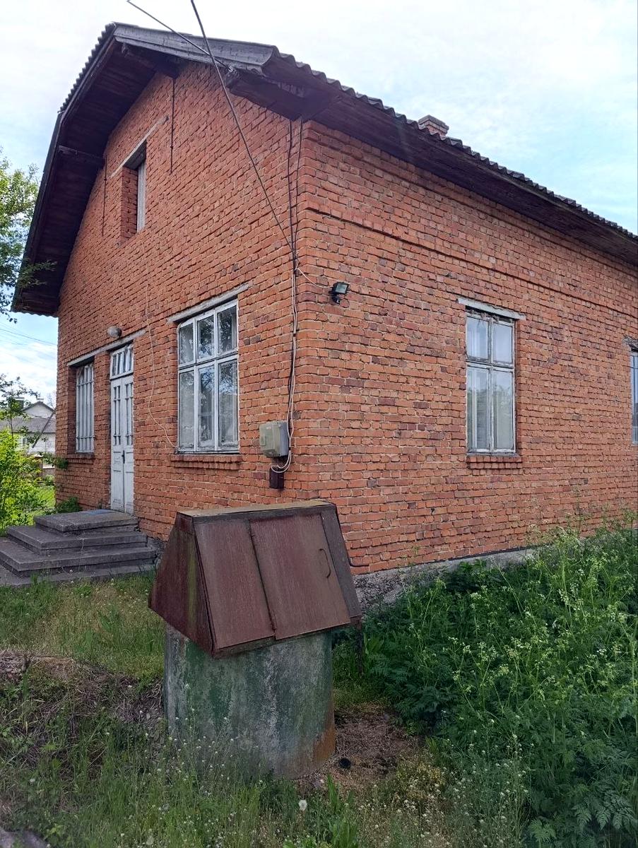 1867620390052561