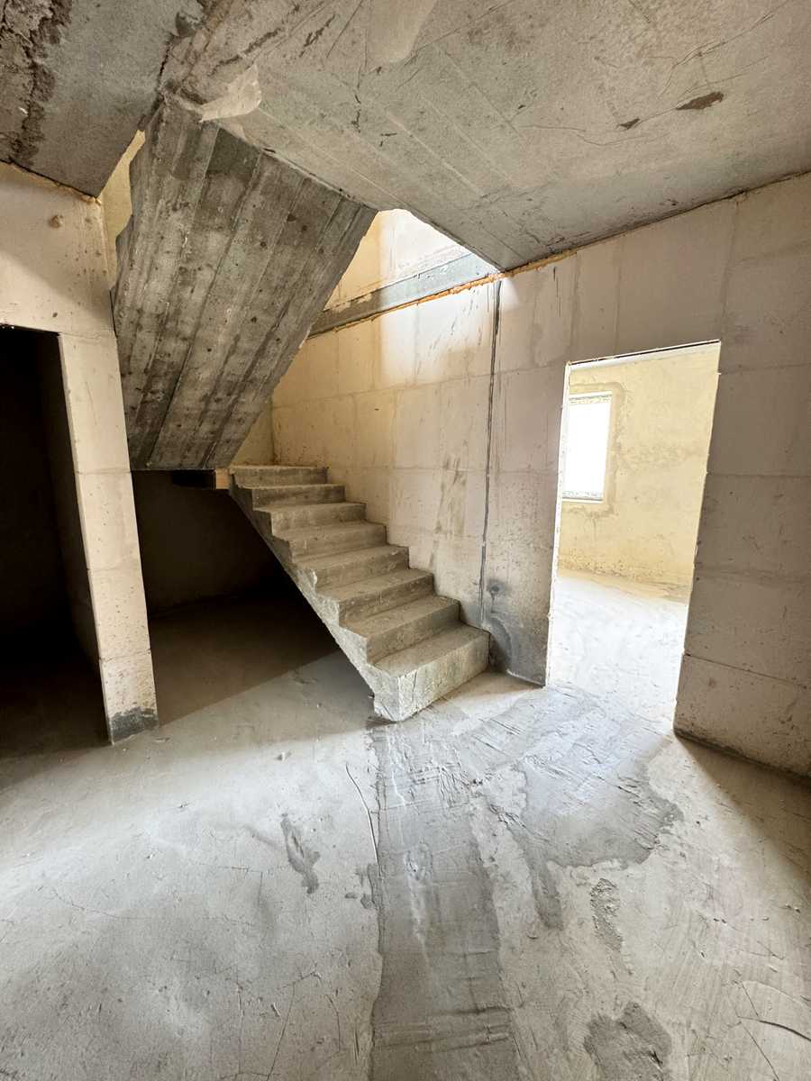 1867622079901179