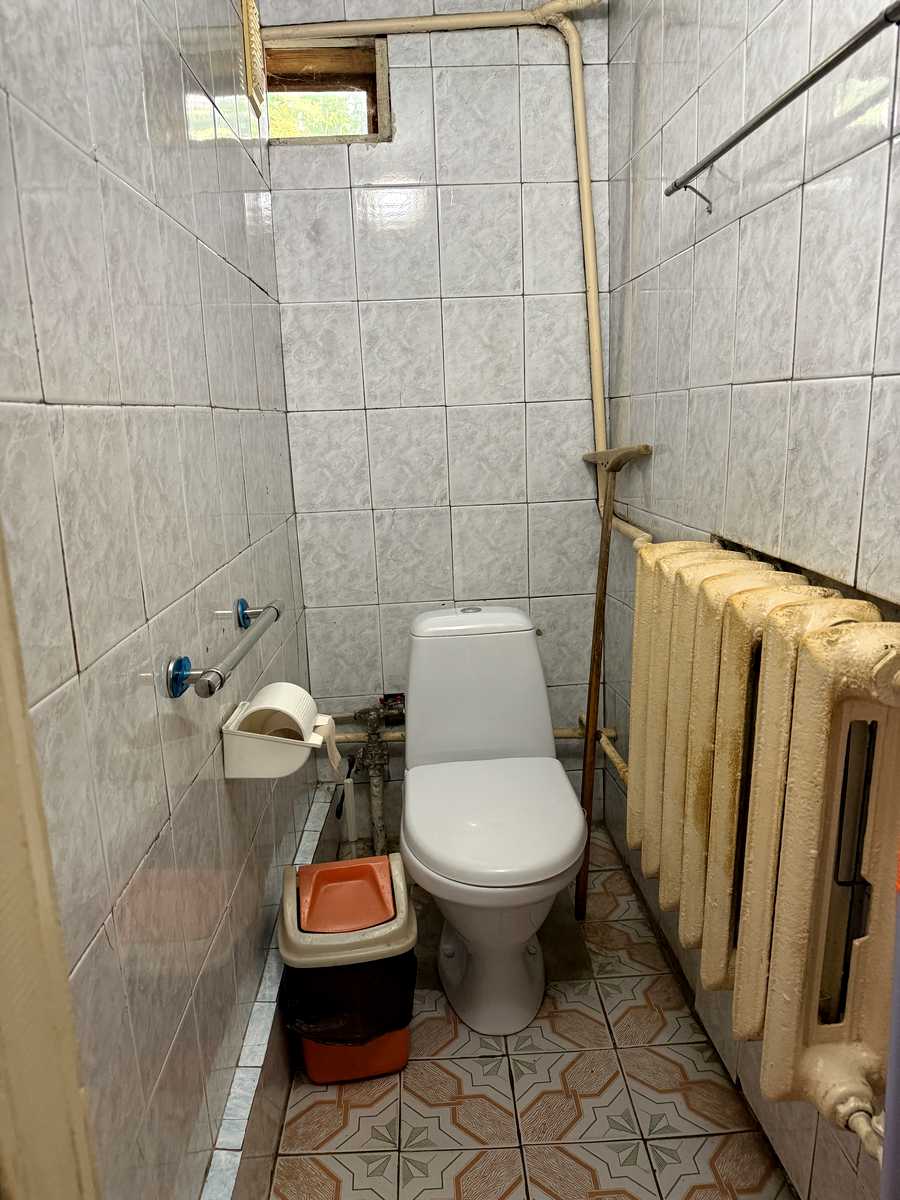 1867627040495590