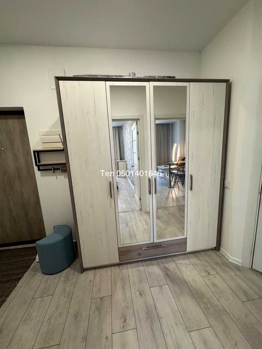1867627260742039
