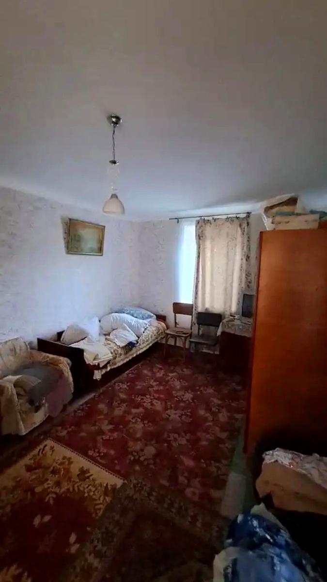 1867627336846756