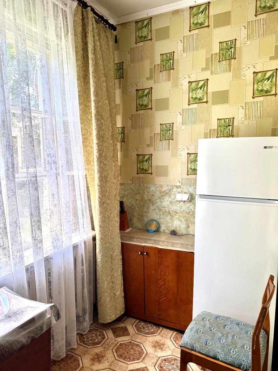1867628966216556