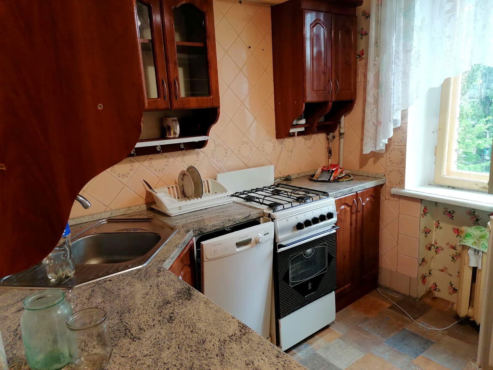 1867644160574151