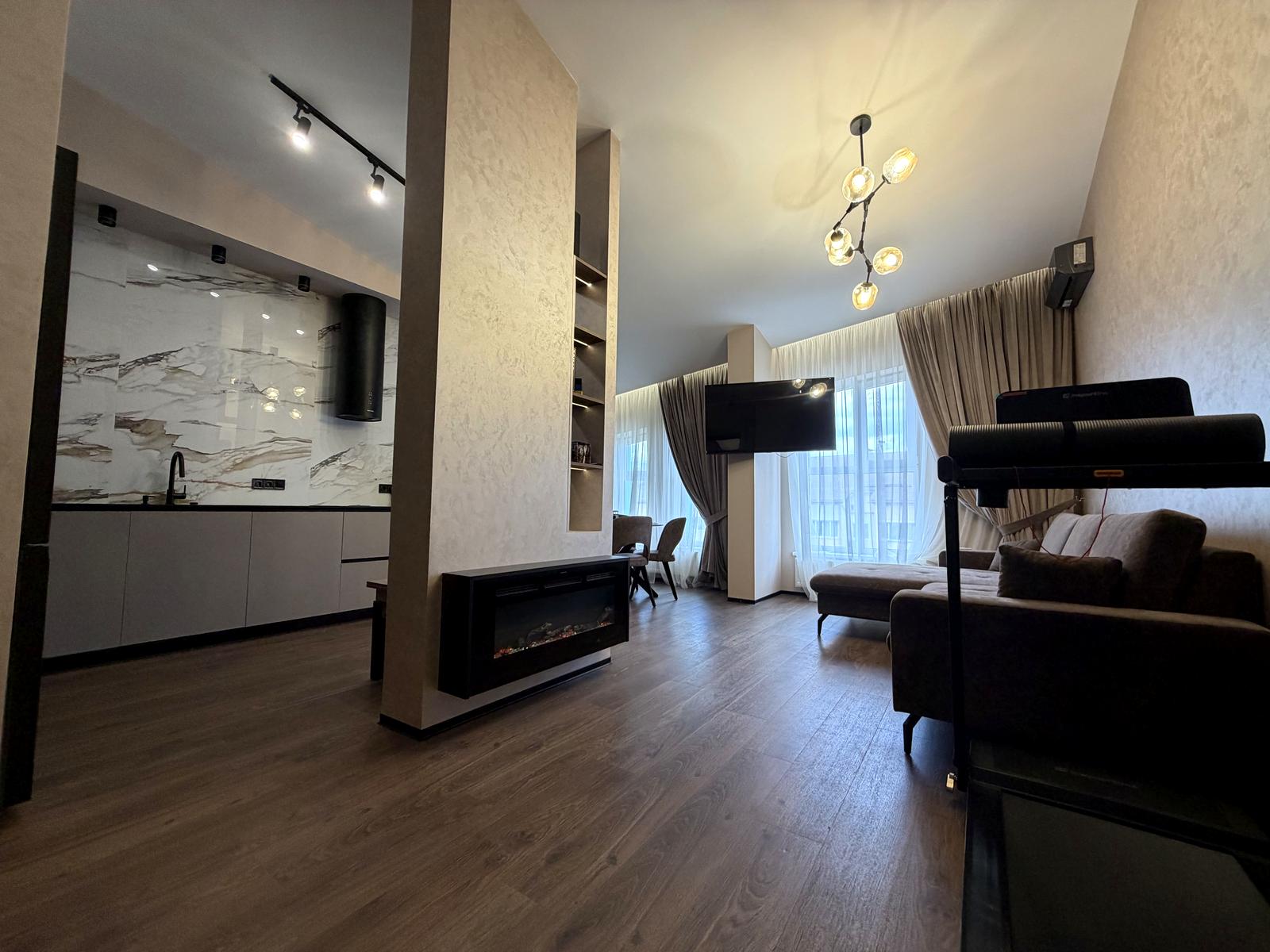 1867680010664423