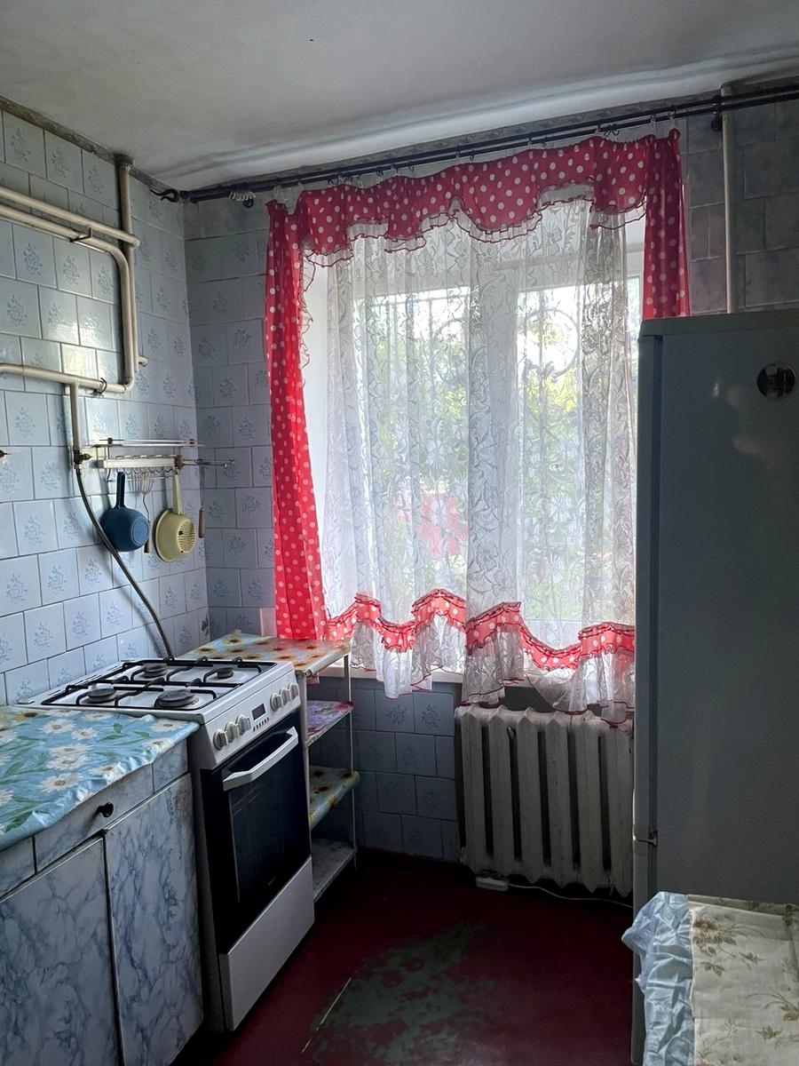 1867682473643189