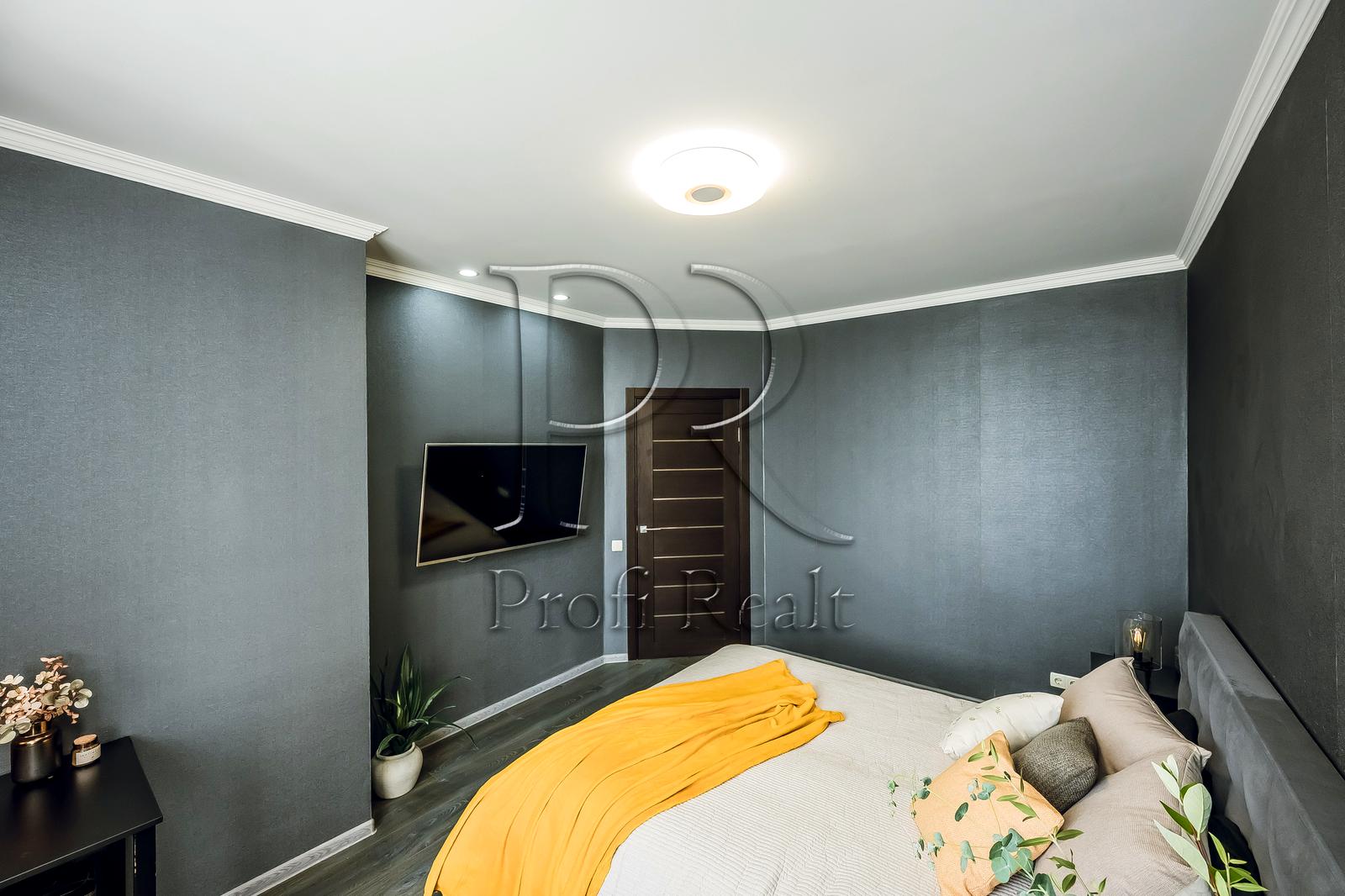 1867684068868116