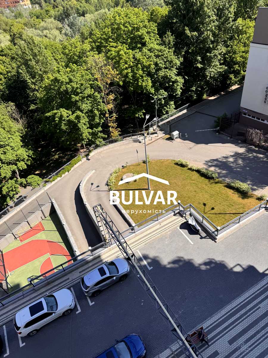 1867685242853282