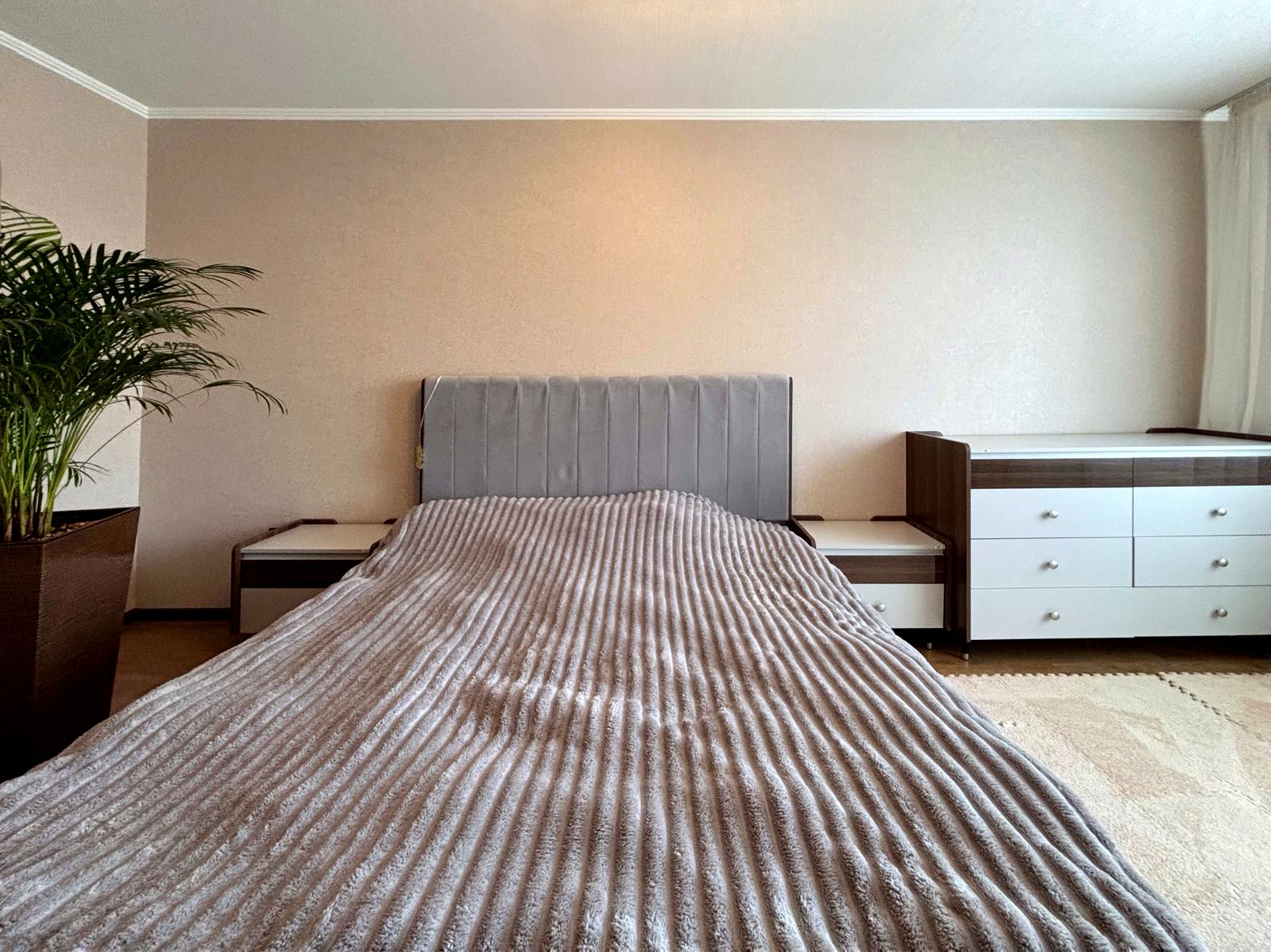 1867688099306685