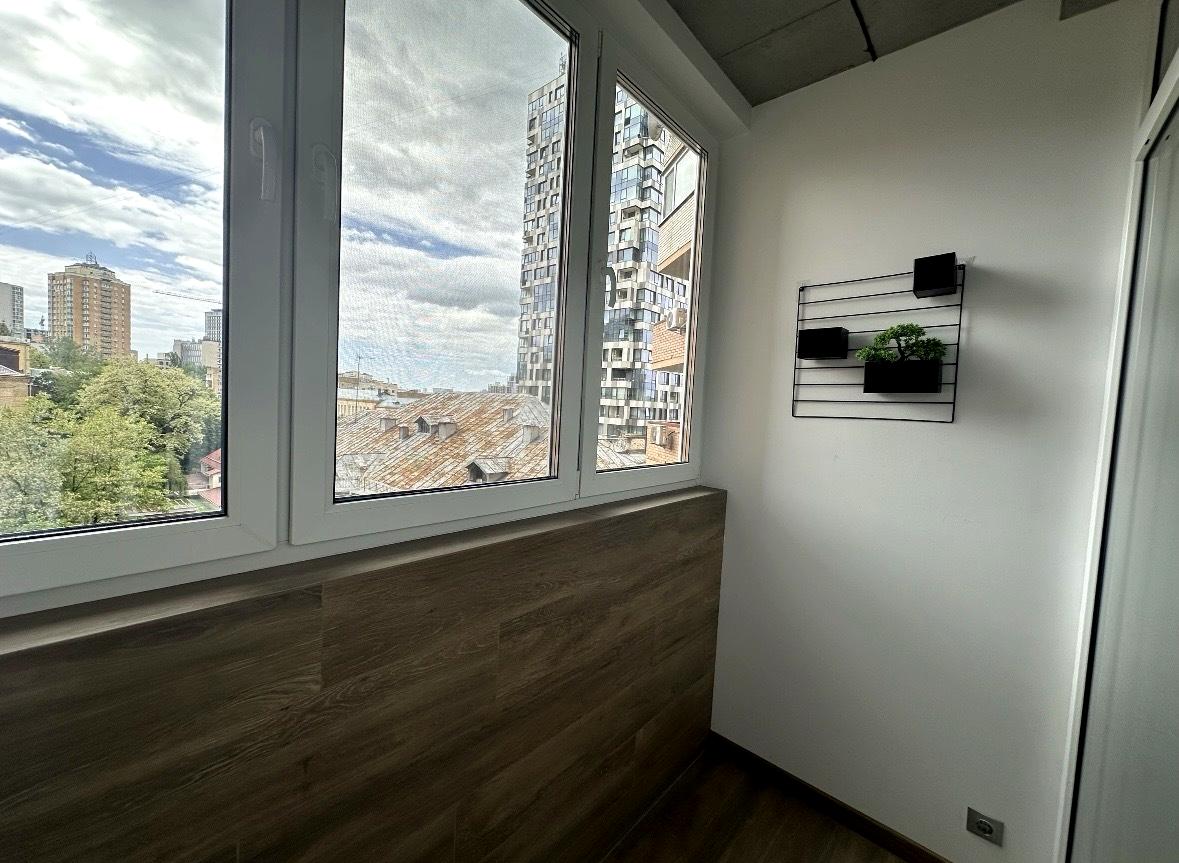 1867688723754807