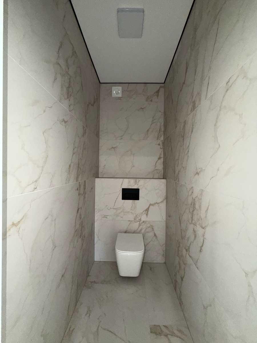 1867694358237832
