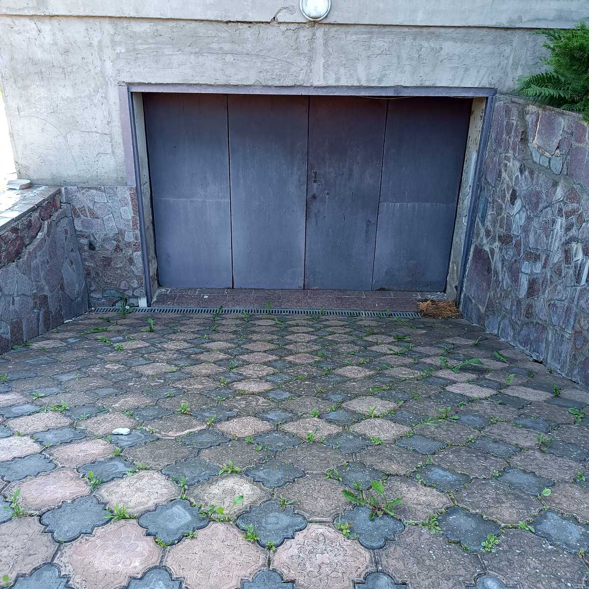 1867694913015592