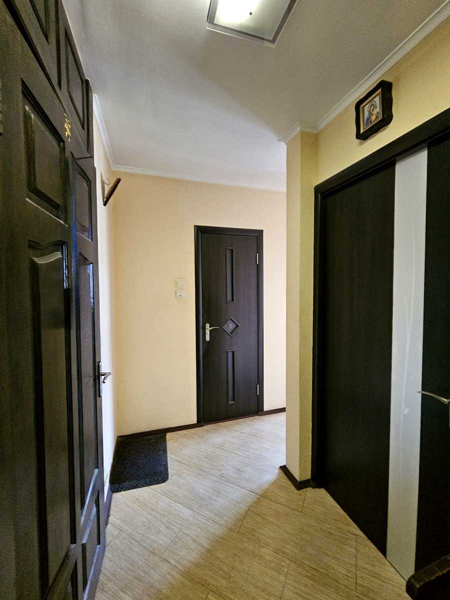 1867695693002552