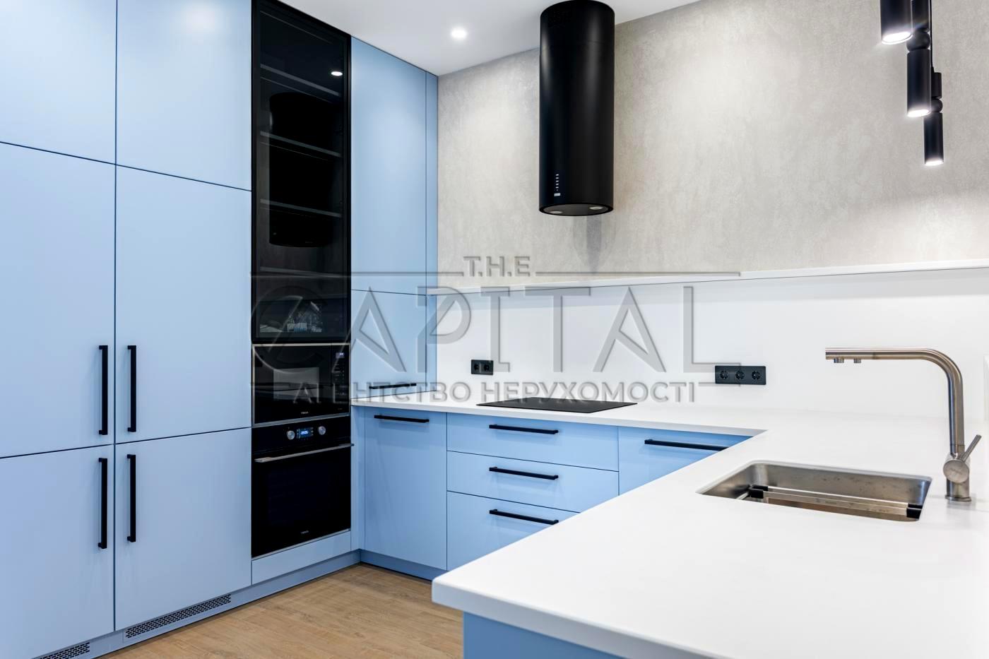 1867698022040669