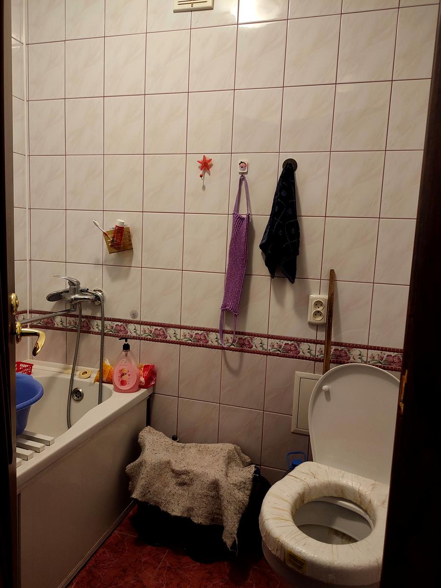 1867699529656708