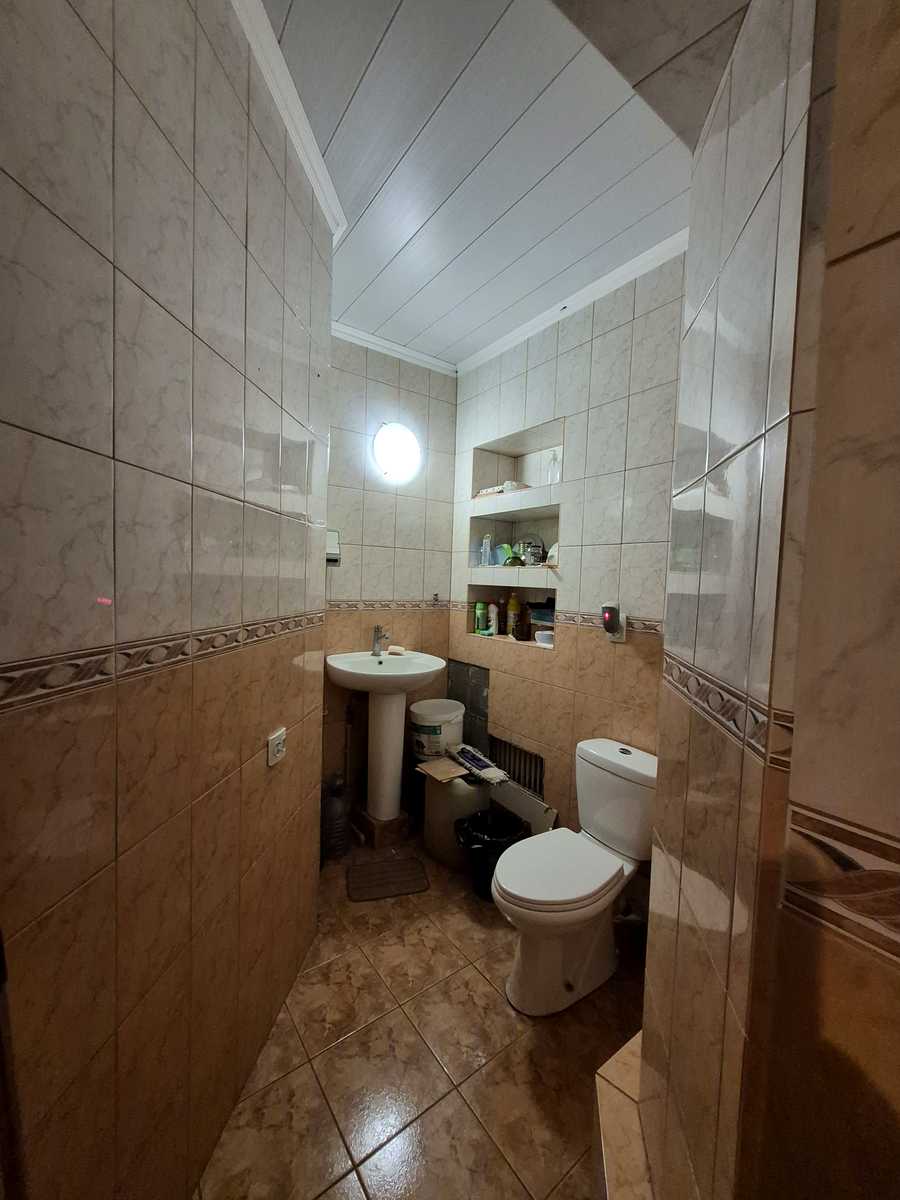 1867703500768564