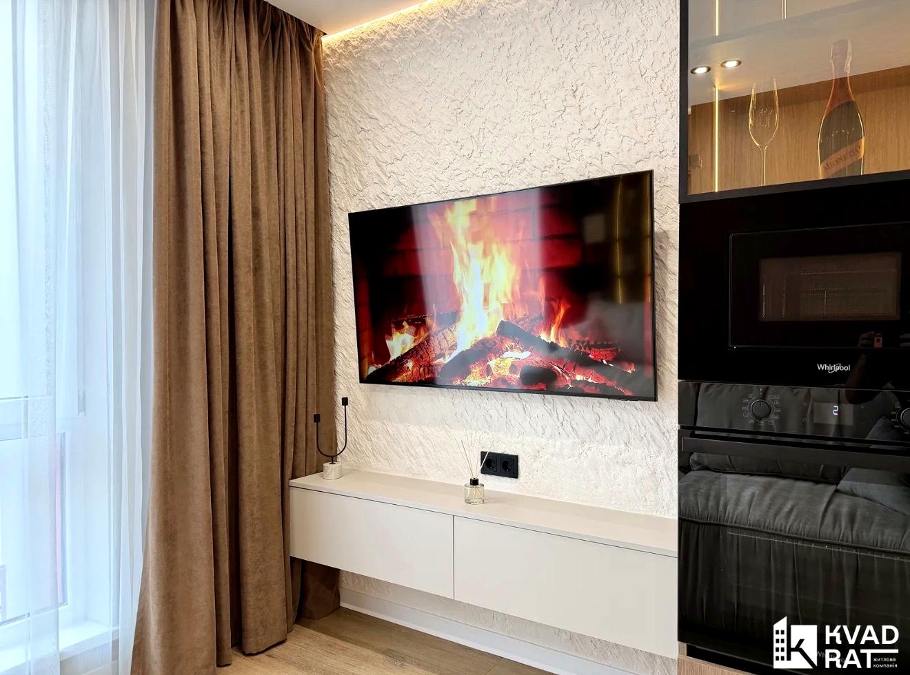1867703588958615