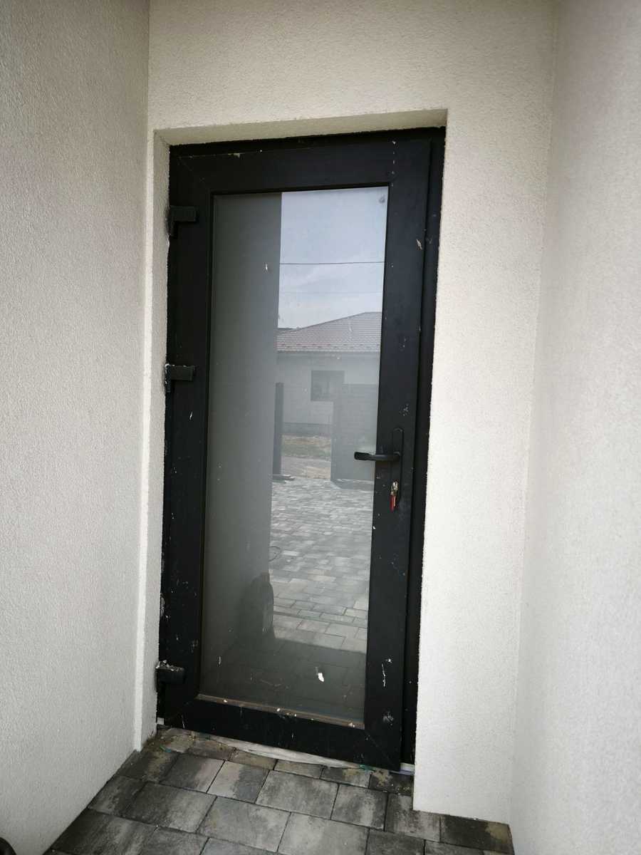 1867704625803361