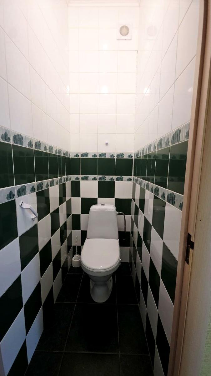 1867706724948704