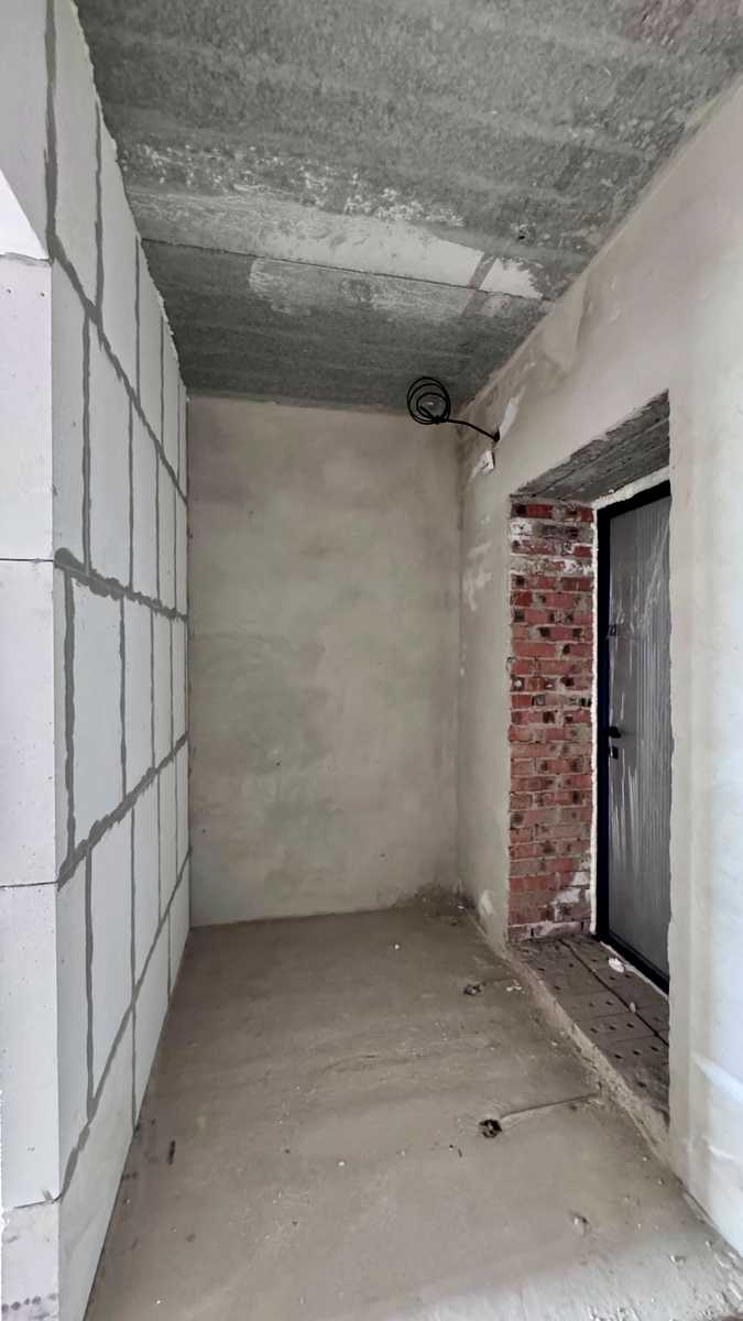 1867708076868679