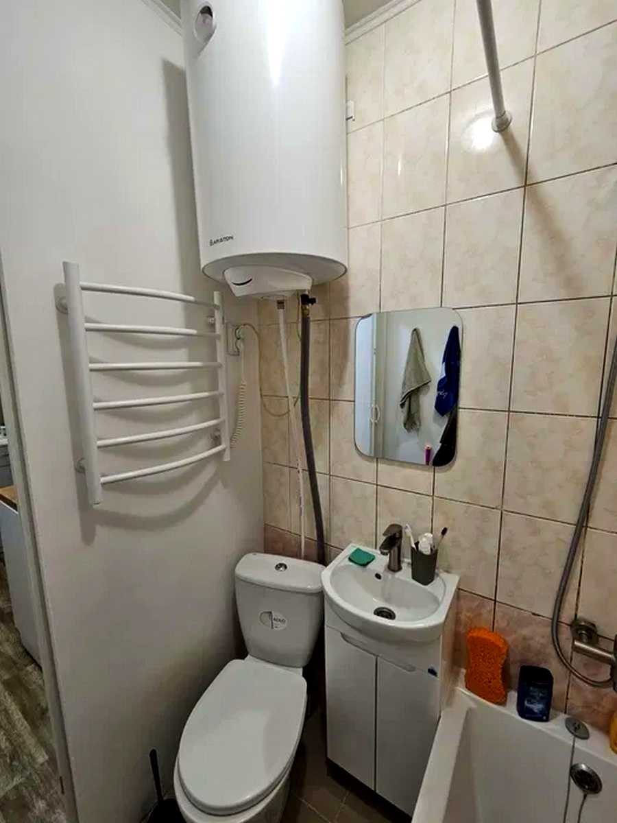 1867721777098705
