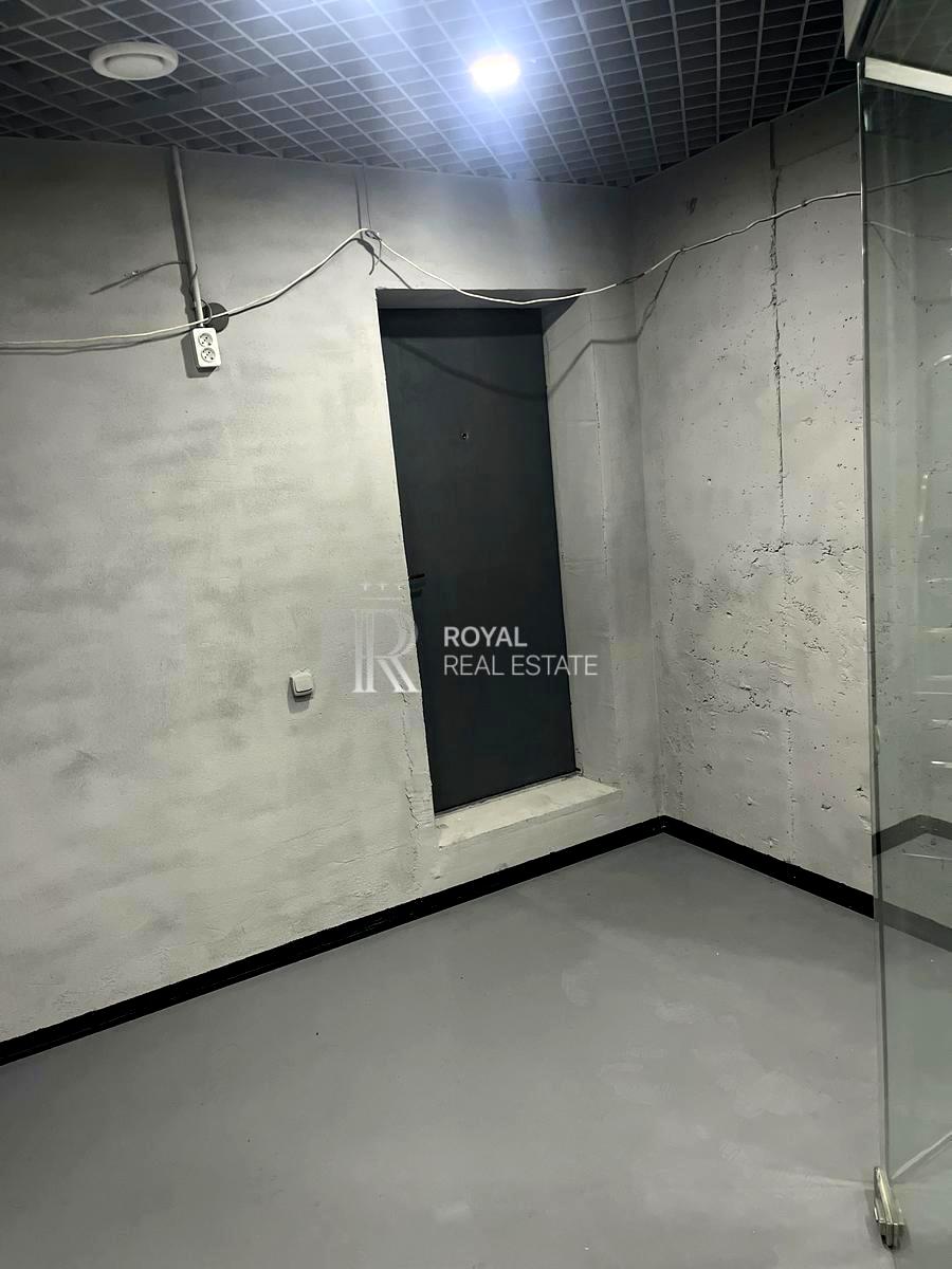 1867734655742639