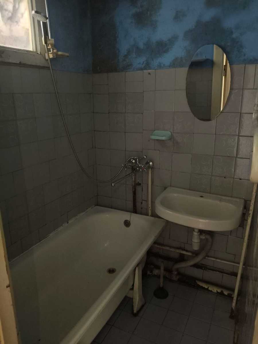 1867774597387844