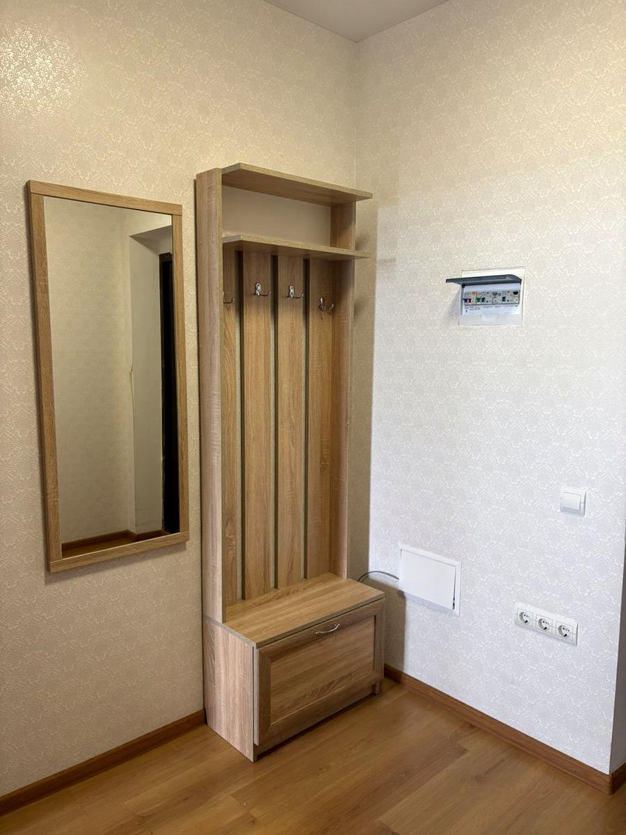 1867774955724378
