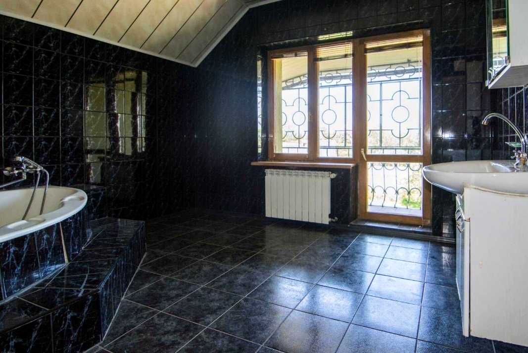 1867774978804422