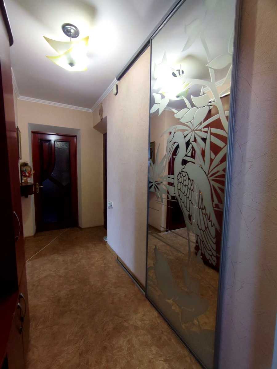 1867783800250935